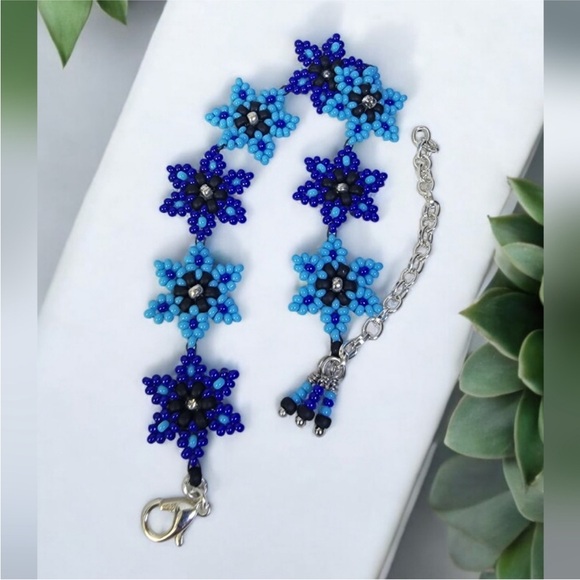 Meet the handmade beaches tribe! A talented group of handmade jewelry designers - Picture 5 of 9